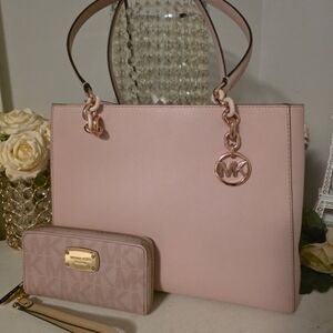 Michael Kors Blush Pink Tote and Wallet Set